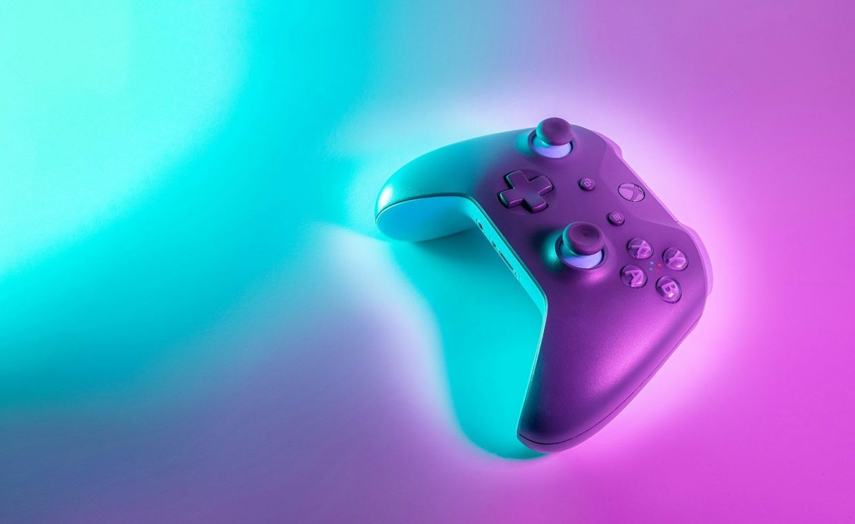 red xbox one game controller
