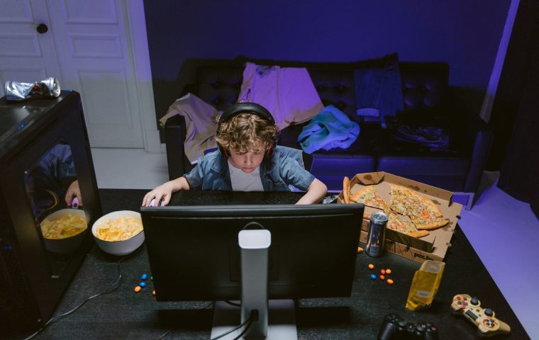 The Mistakes That Keep Solo Queue Players Hardstuck