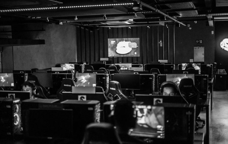 Tournament Formats Explained: Brackets, Groups, and Swiss